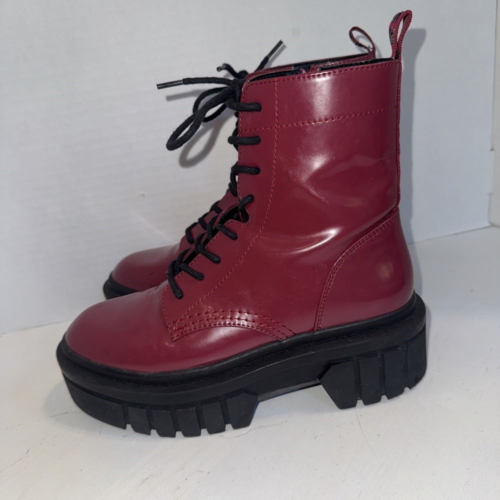 GUESS GWForster Women's Size 6.5 Burgundy Patent Combat Boots Lace-Up Lug Sole